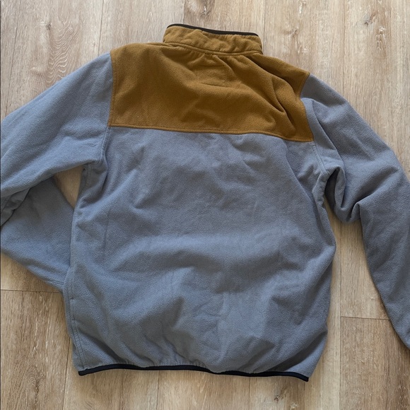 686 Brown and Gray Fleece Pullover - Picture 4 of 4